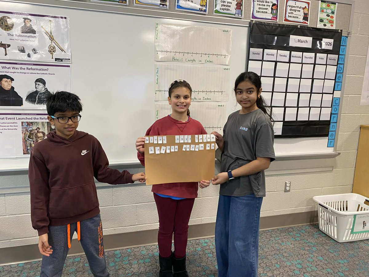 CVSDnews's tweet photo. 🖨️ LETTER BY LETTER: Ms. Long’s 5th graders at GR became printing pioneers! They set movable type, learning firsthand how the printing press changed the world, one letter at a time.

#PortraitOfAnEagle #CVProud https://t.co/XVlM3ZGNTe