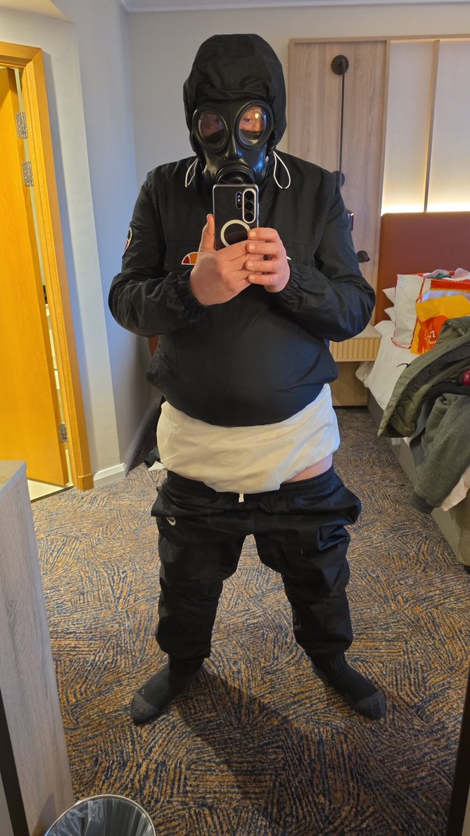 MikeyG19717455's tweet photo. Living up to my name of Hooded Nylon Gimp https://t.co/kxRctVLwcW