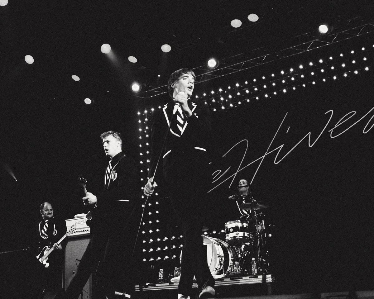 The Hives tweet media