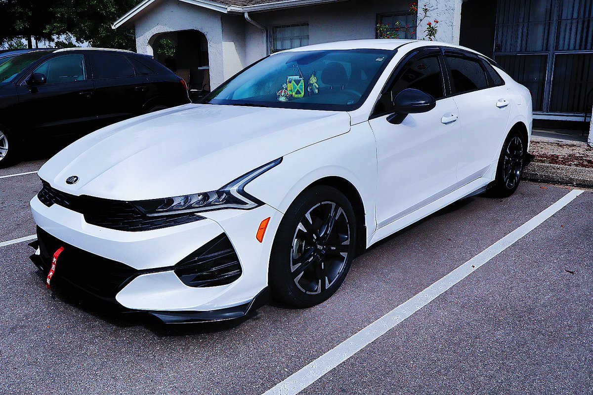 Willy Flee tweet media