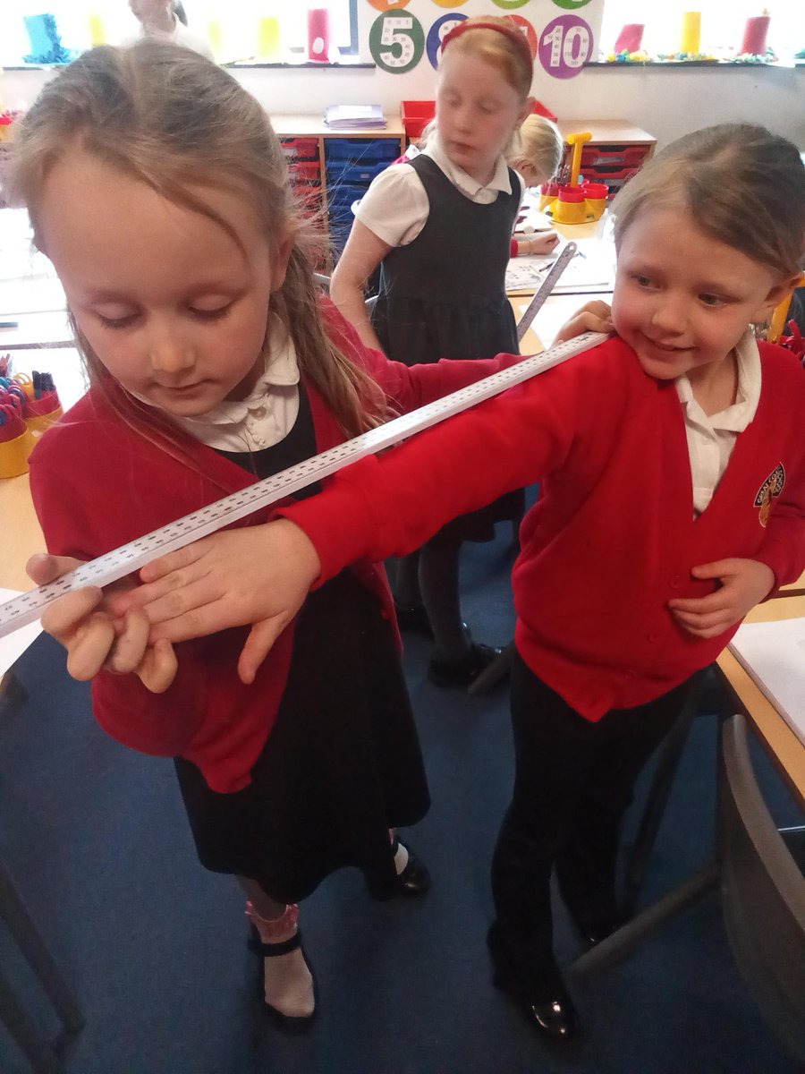 Year3L's tweet photo. Year 3 have been investigating whether boys arms are longer than girls arms. @PrimaryGreat #gcpscience #DANCE https://t.co/jl7f3wMbqe