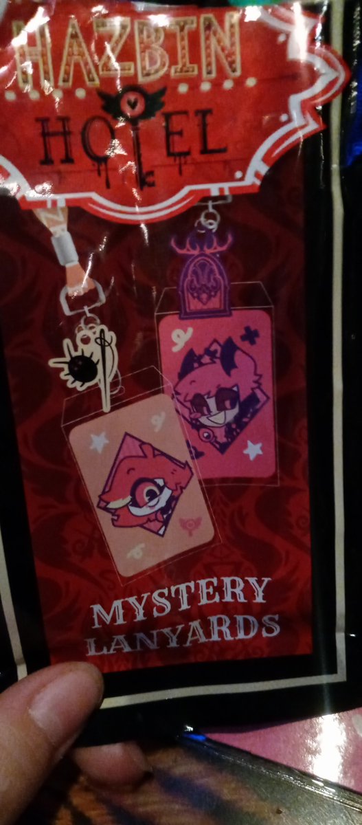 KhiraMusgrave's tweet image. Lucky pull from my lanyard blind bags.

#hazbinhotel #merch #chaggie