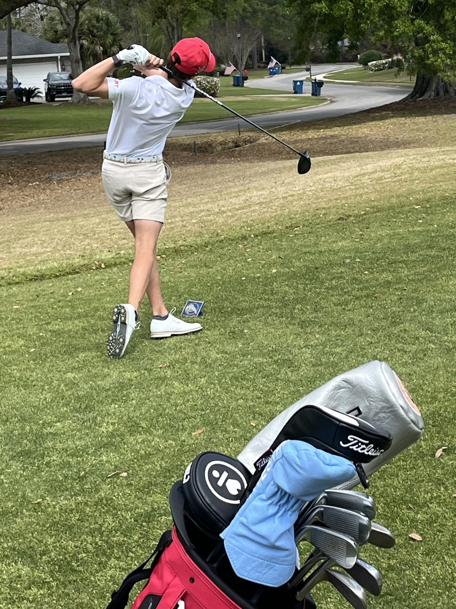 Chaminade Golf tweet media