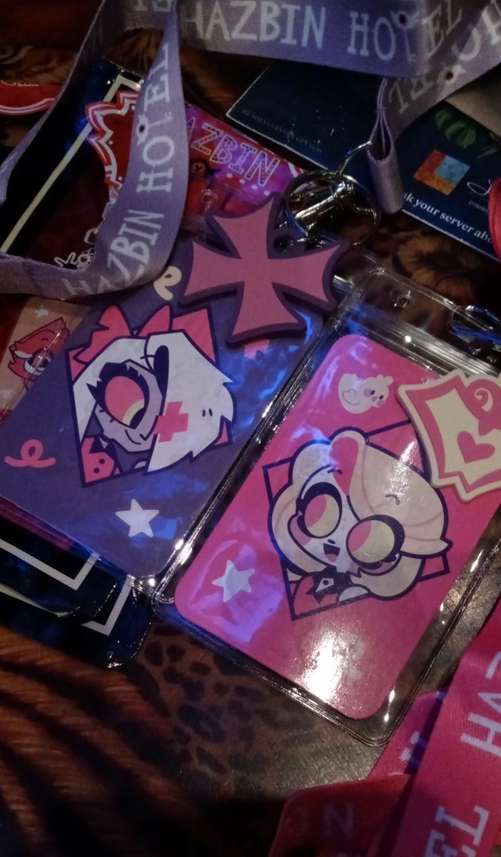 KhiraMusgrave's tweet image. Lucky pull from my lanyard blind bags.

#hazbinhotel #merch #chaggie