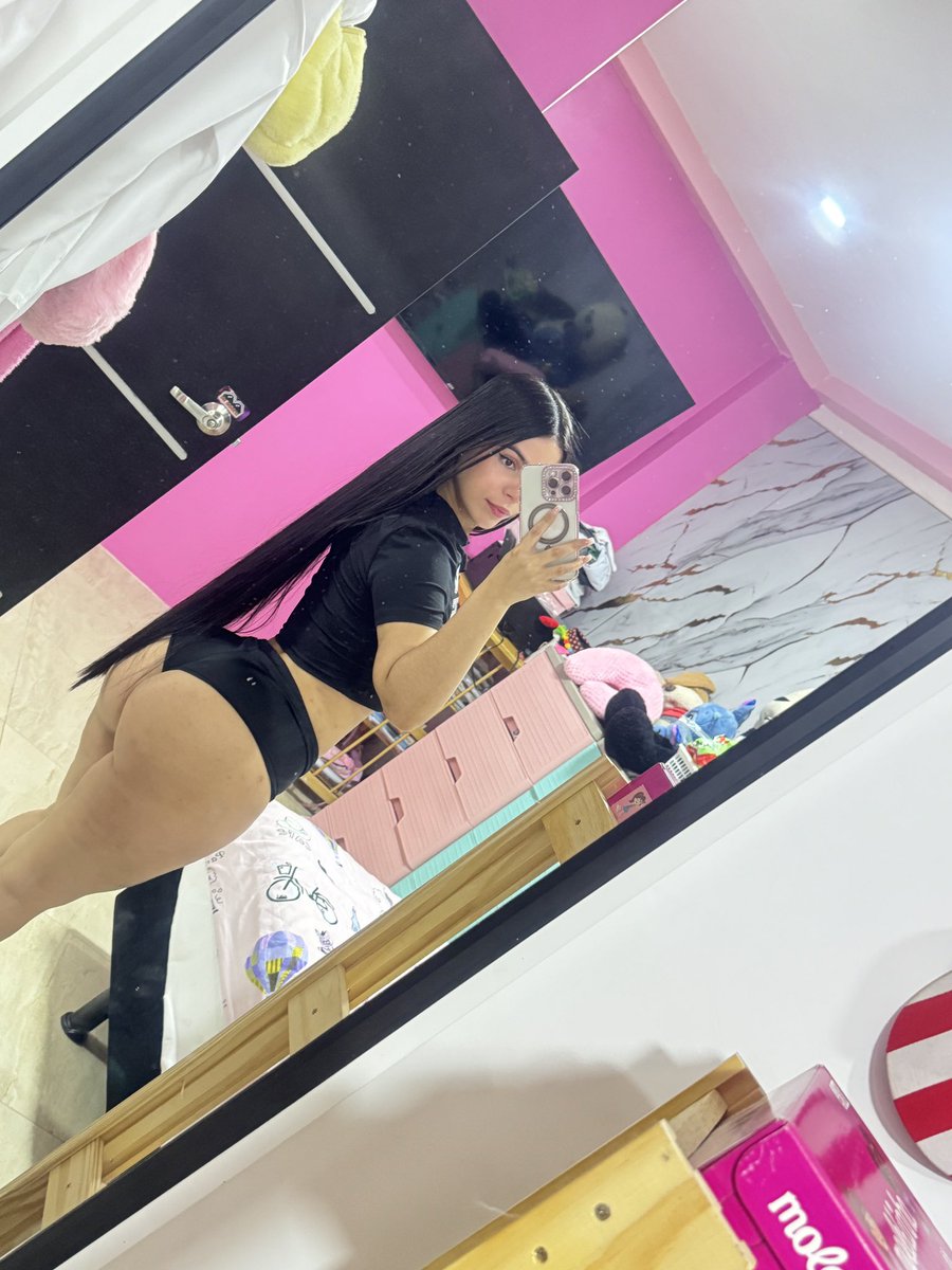 melanyphsof's tweet photo. Would you invite me to lunch if we met in public? https://t.co/8eGketdjby