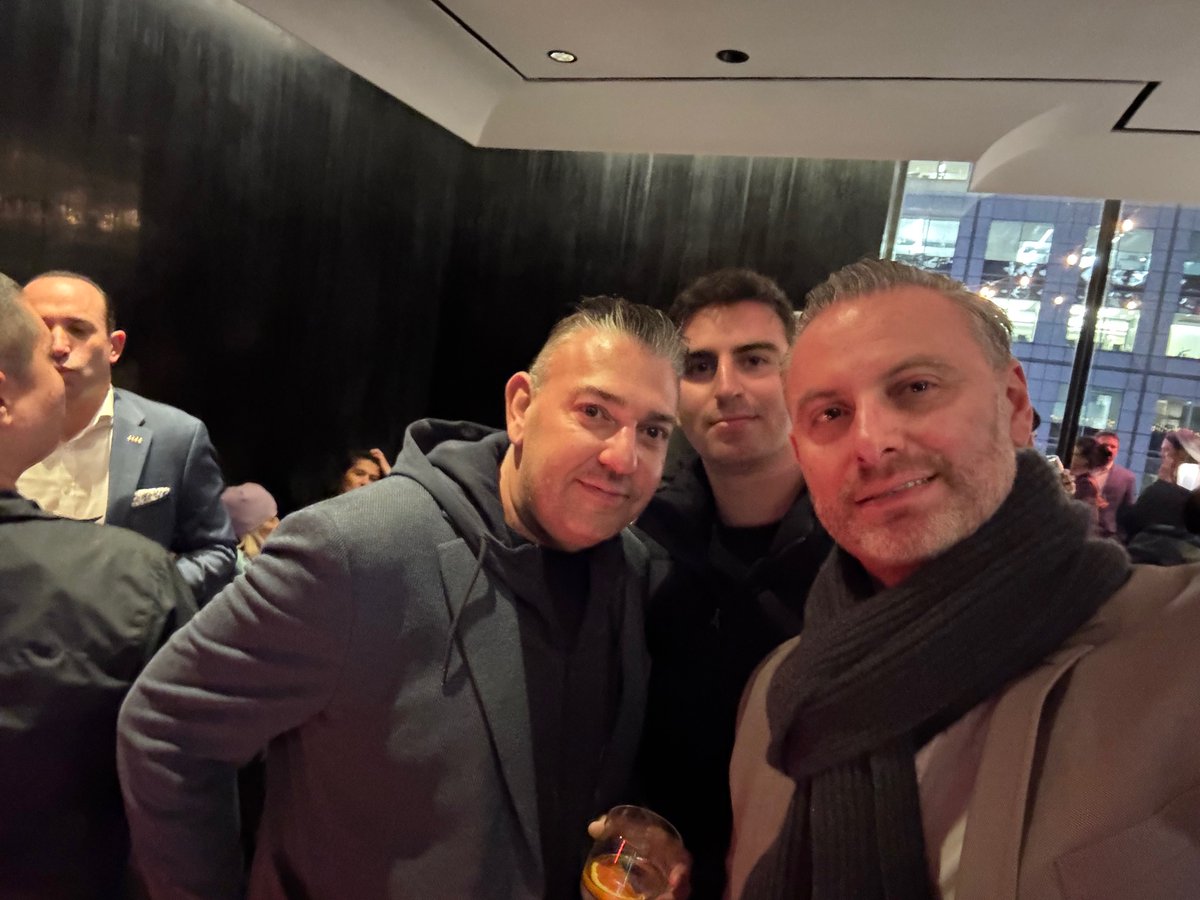DataVerge's tweet photo. That’s a wrap on @DCD_ES #DCDConnect New York! Thanks to everyone who connected with us and joined @nomadfuturist's Mana Hui Leaders Connect, an evening high above Times Square! https://t.co/ciNfYYLBhr