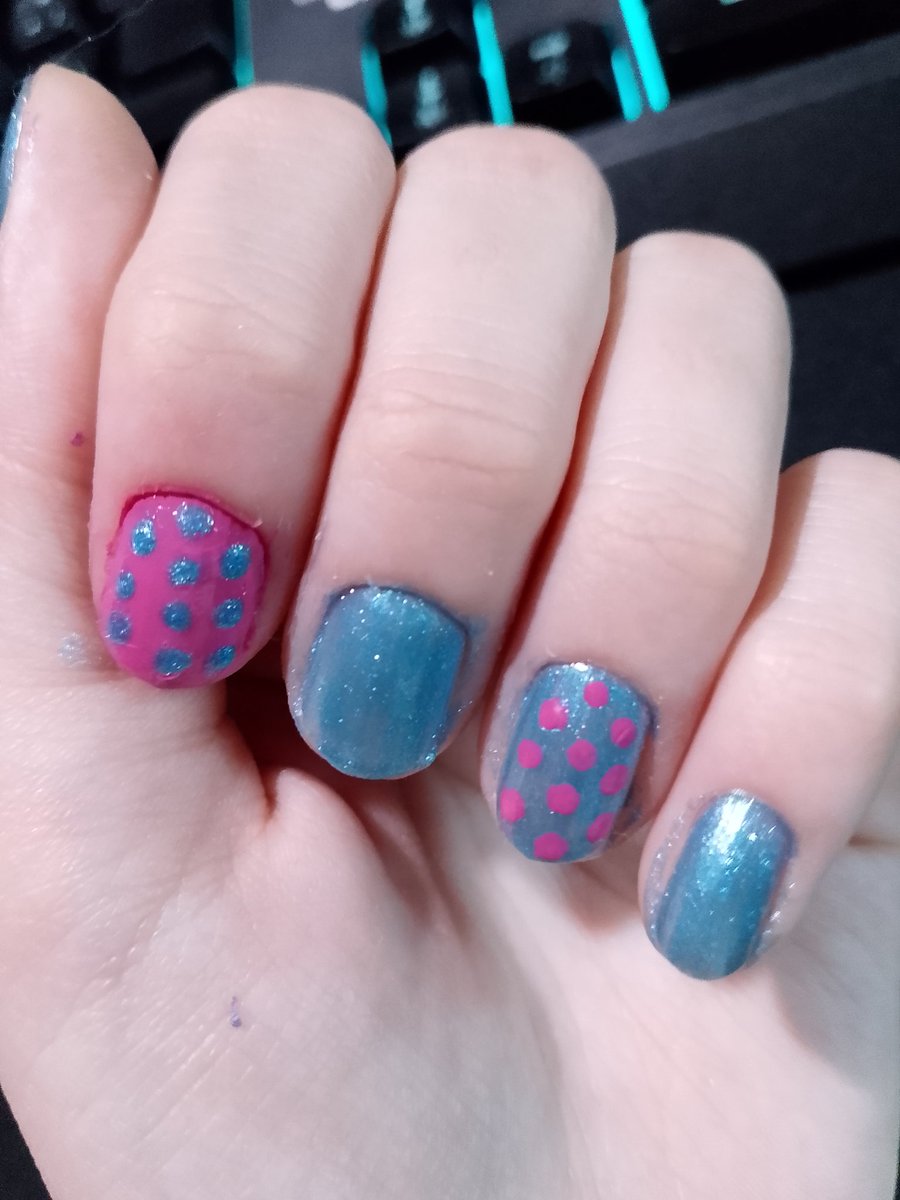 goldie! ✮🧁 tweet media