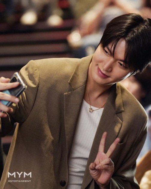 LeeMinhoap's tweet photo. https://t.co/KCzzpNUQMS