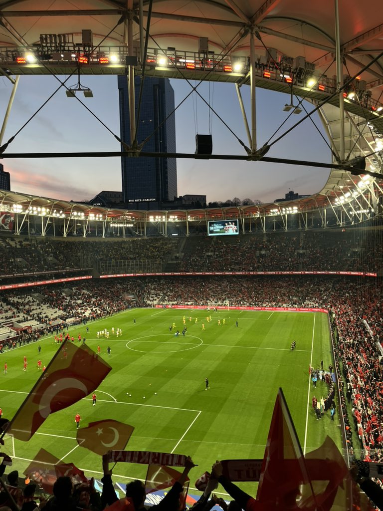 avni aker tweet media