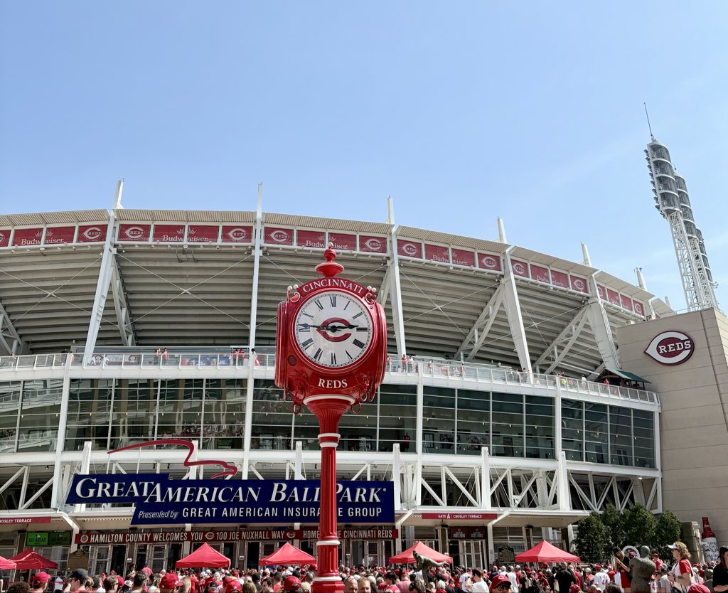 Monah0214's tweet photo. HOME SWEET HOME💖
I am at the happy place 🥰⚾️🏟️
#OpeningDay #GABP #MLB https://t.co/7aY1fY7D8q