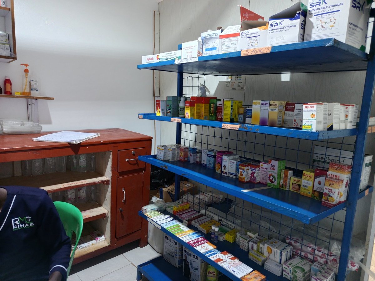 RihabMedical's tweet image. Rihab Medical Centre is fully equipped and stocked—ready to serve you with the care you deserve! 🏥✨
Your health, our priority.
Visit us today for quality, reliable care you can trust.
 #HealthcareExcellence #YourHealthMatters #Santanché
 #QualityCare #HealthFirst