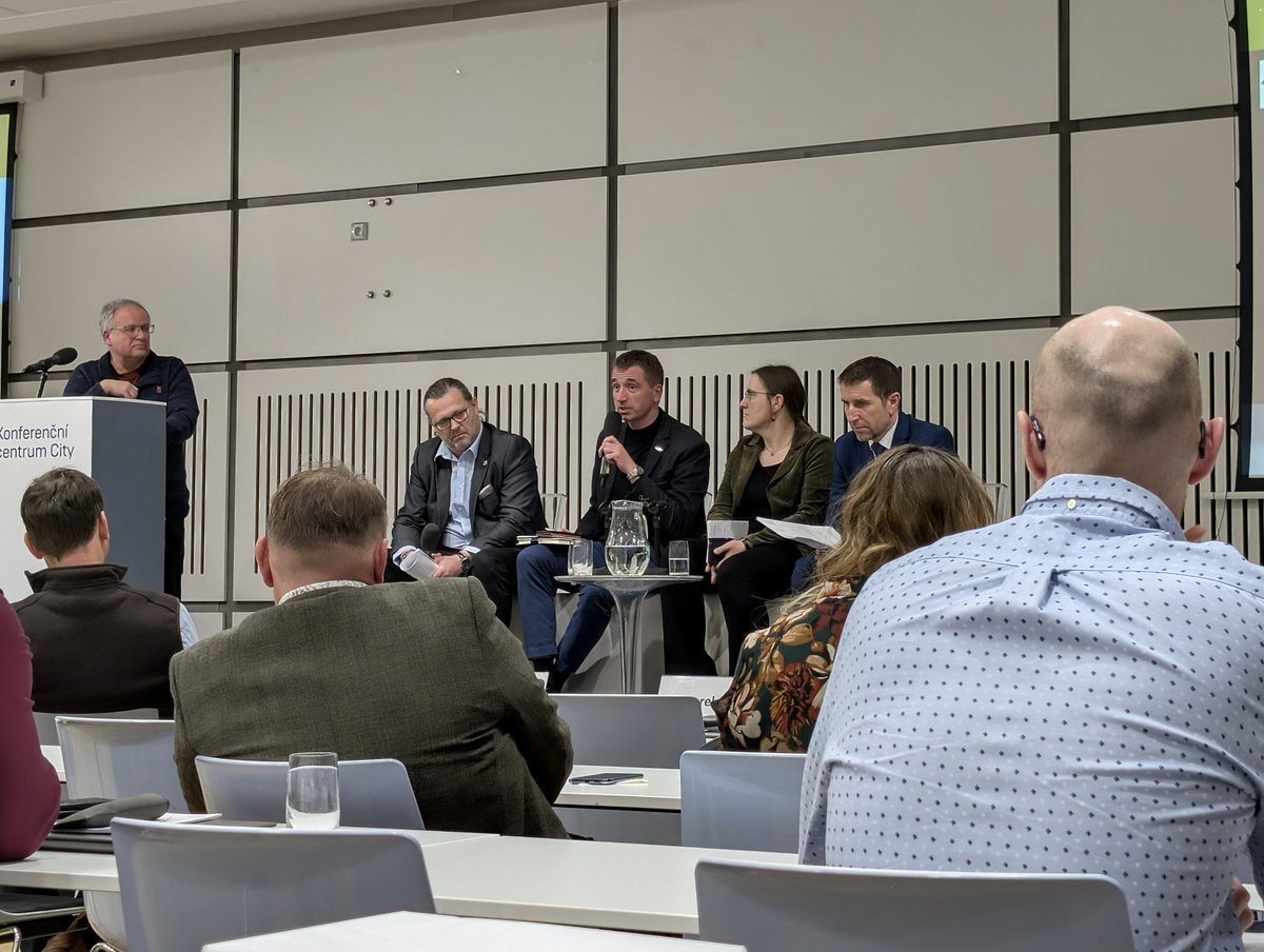 Lukáš Vlček 🇨🇿 tweet media