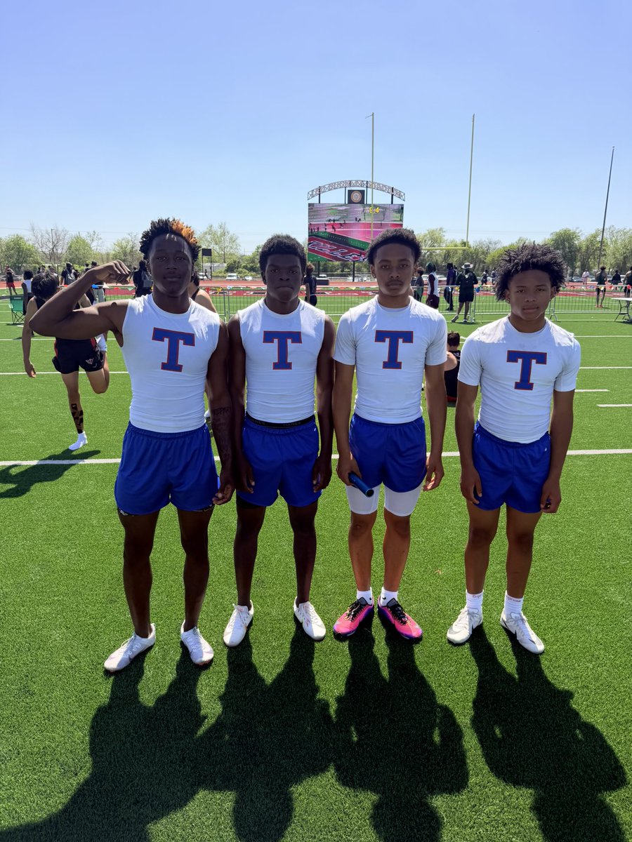THighTrack's tweet photo. 🥈Place 9th Boys 4x100m 
Da’Ravian Bell-Dennis Gibson-Jaylin Carr-Leon Tolbert https://t.co/OKJnkASirK