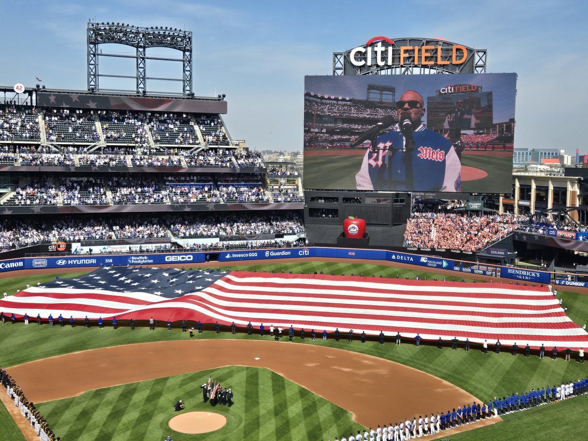 Melissa von der Heide tweet media