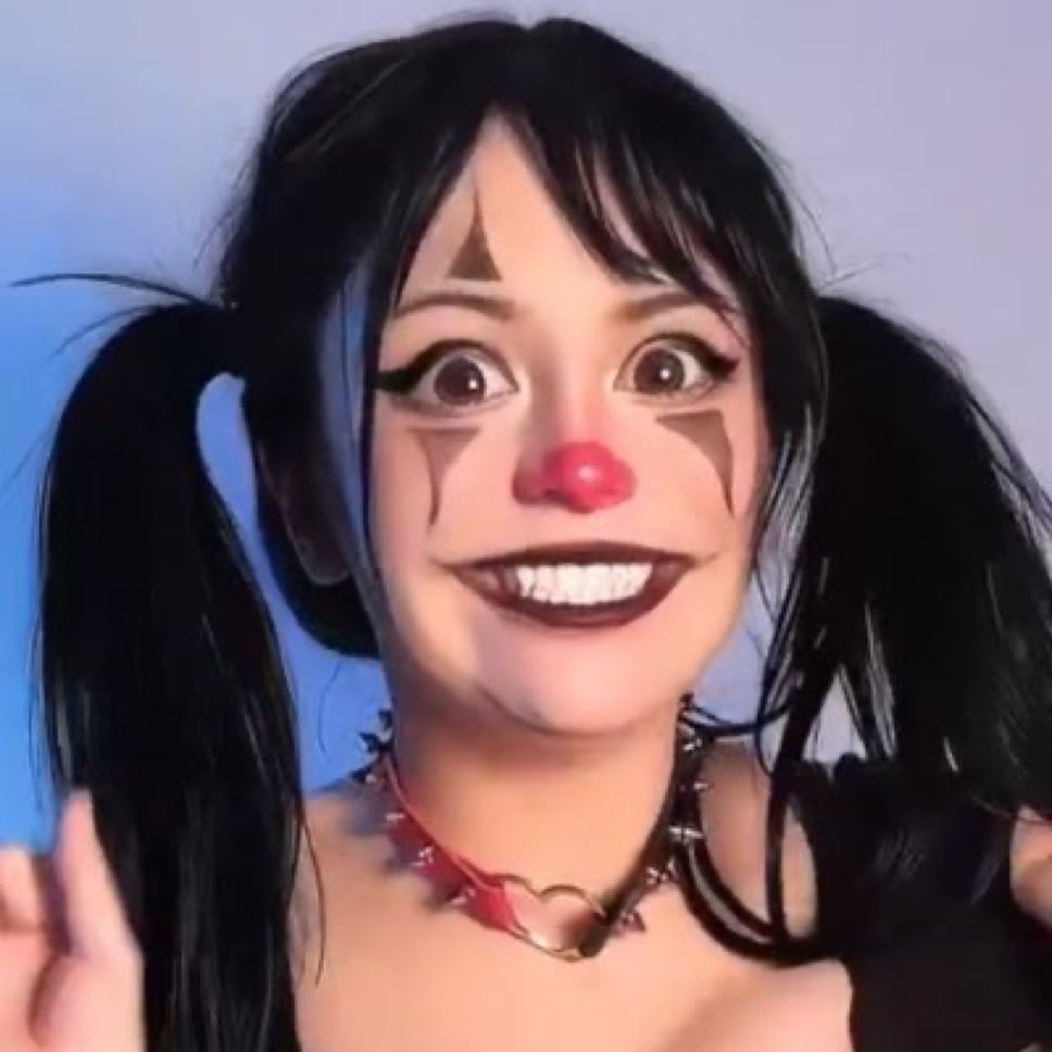 camel IR(ape)GC Führer tweet media