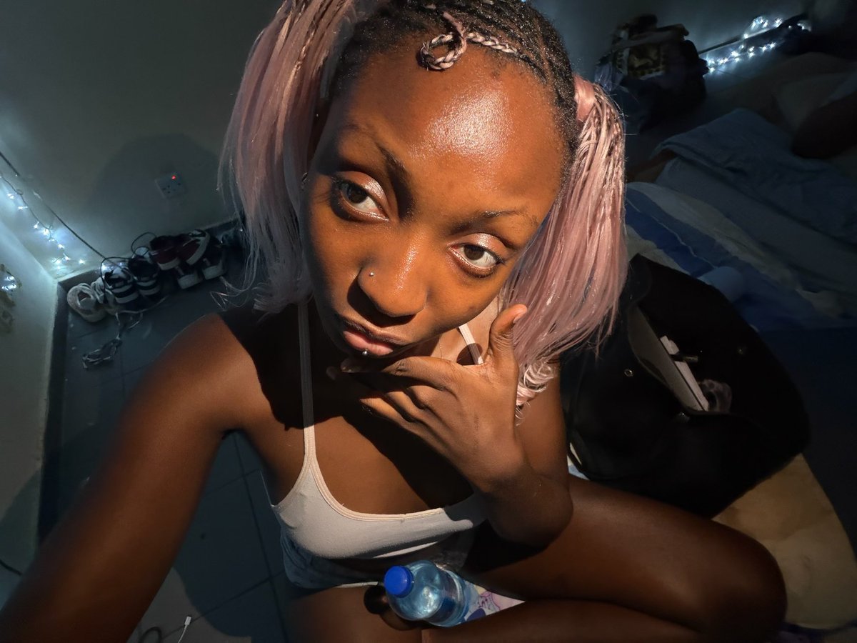 hauwa'u💋 tweet media