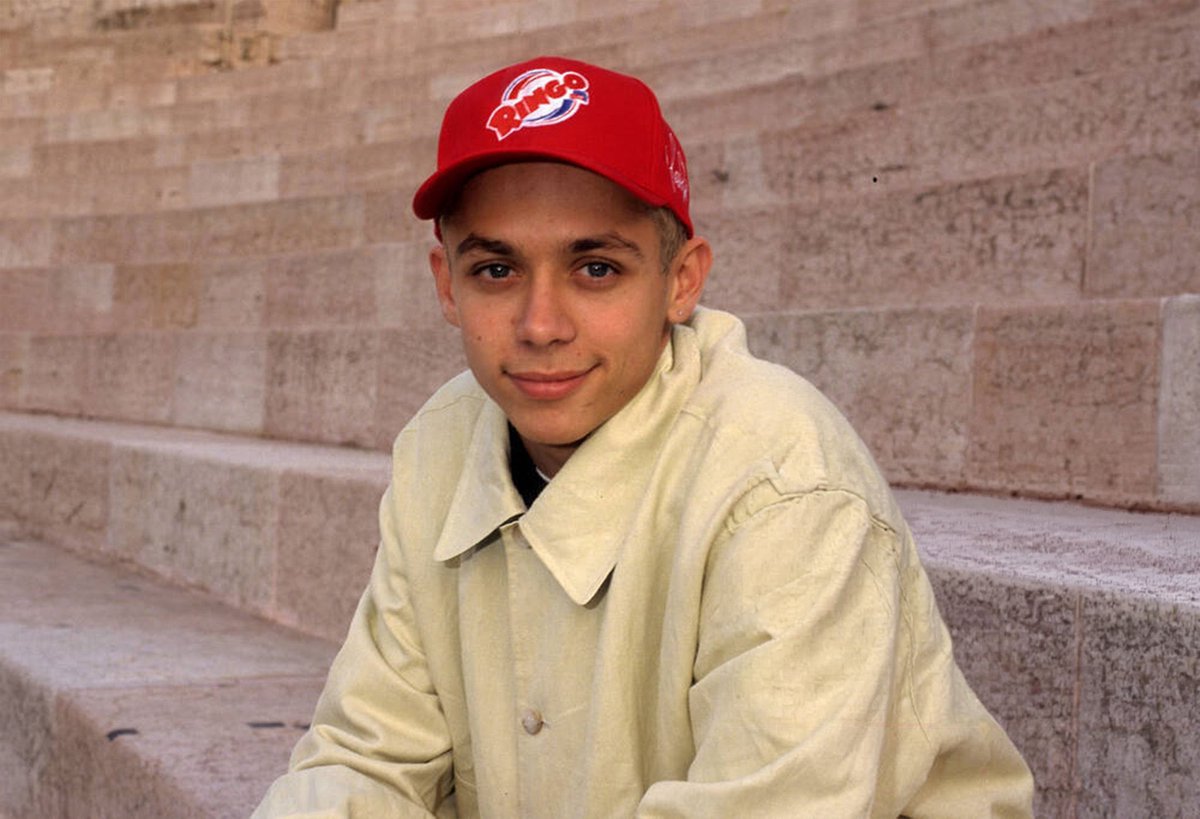 4644s's tweet photo. valentino rossi in milan, circa 1990s https://t.co/OvTjtg7ob2