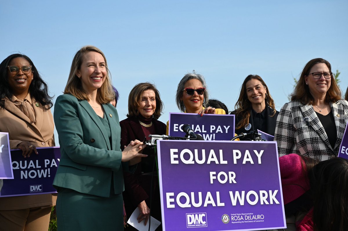 Nancy Pelosi tweet media