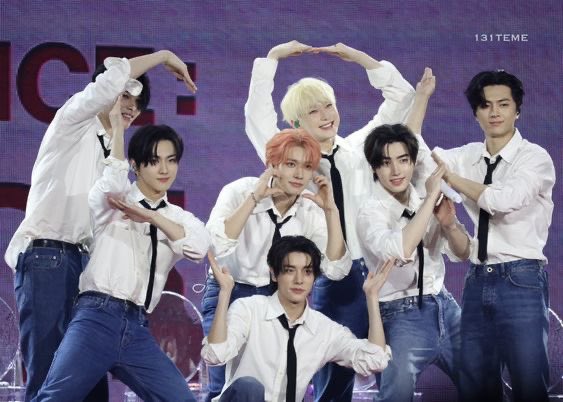 ENHYPEN IS 7 🧡 tweet media