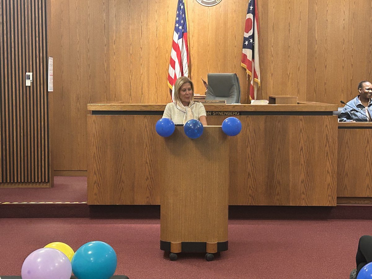 cuycommonpleas's tweet photo. Three women completed the Recovery Court program today, and we're so proud of their achievement! Under Judge Joan Synenberg, Recovery Court is part of our Drug Court program and helps people with who also have underlying trauma-related mental health issues. https://t.co/nofUgZhErG