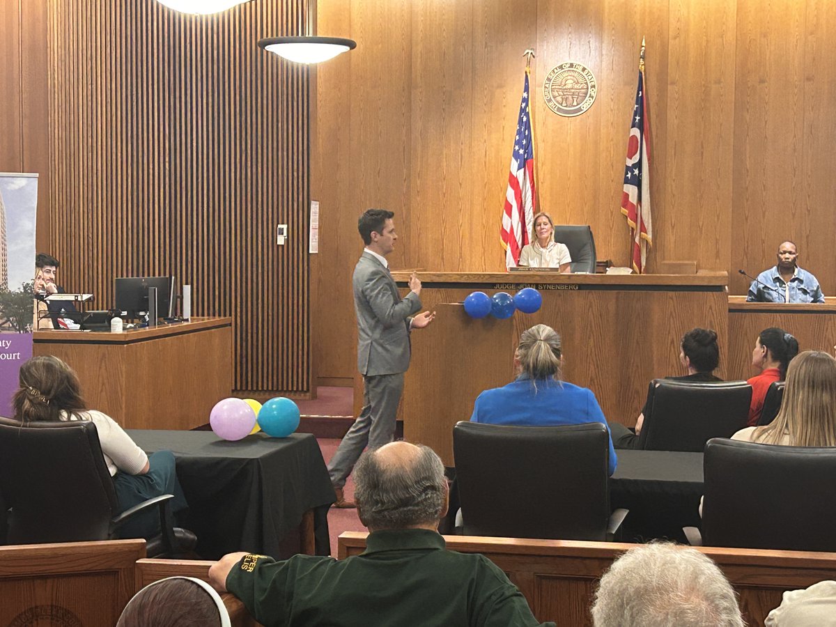 cuycommonpleas's tweet photo. Three women completed the Recovery Court program today, and we're so proud of their achievement! Under Judge Joan Synenberg, Recovery Court is part of our Drug Court program and helps people with who also have underlying trauma-related mental health issues. https://t.co/nofUgZhErG