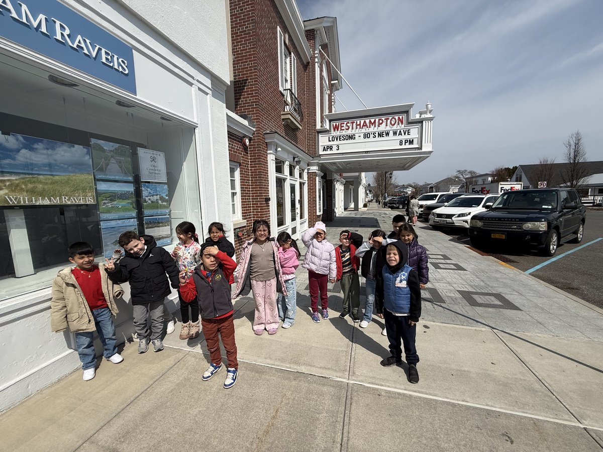 Mrs_Schick_HB's tweet photo. So much fun on our field trip to the WHBPAC to see Dino-Light!๐ฆ๐ @HamptonBaysES @MissRignolaHB #WeAreHB #HBStrong https://t.co/DFTrYW0Eez
