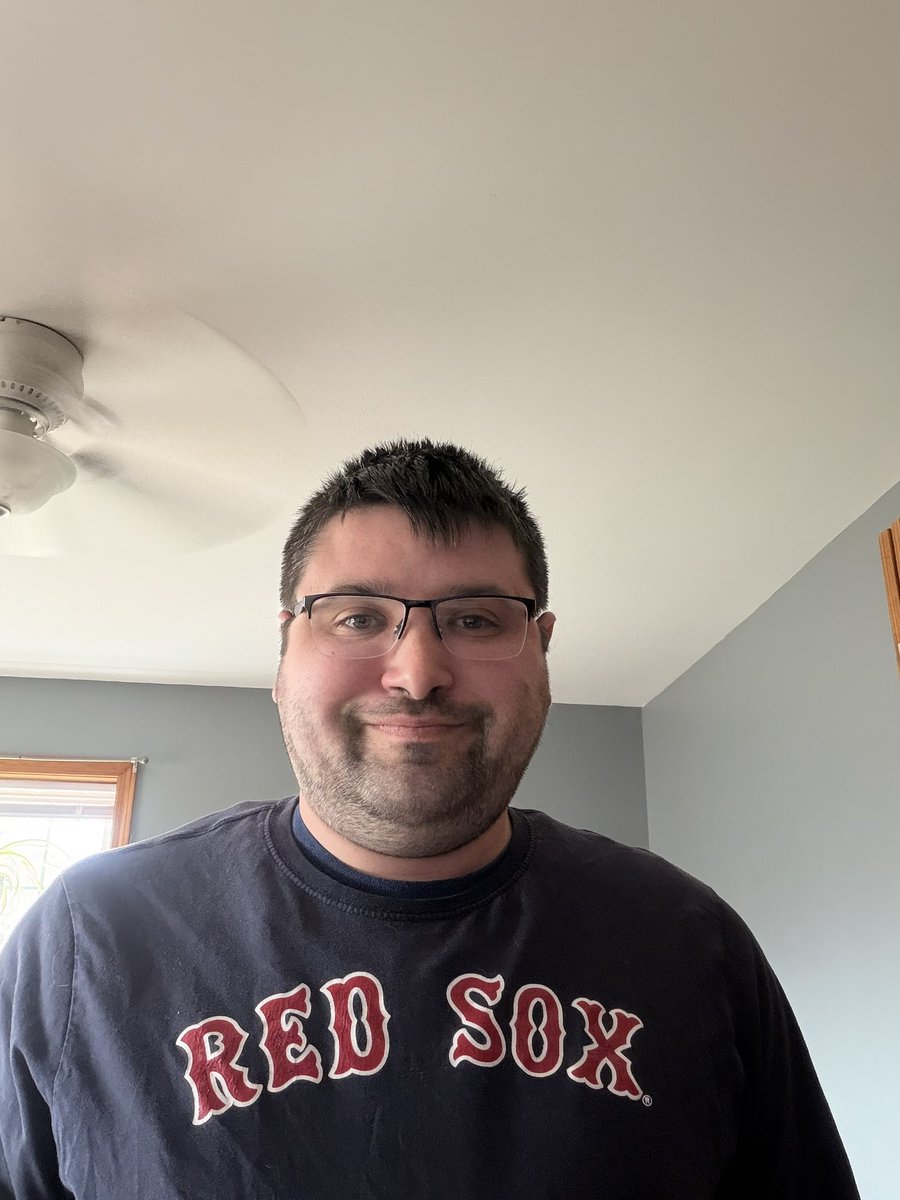 Riley King tweet media