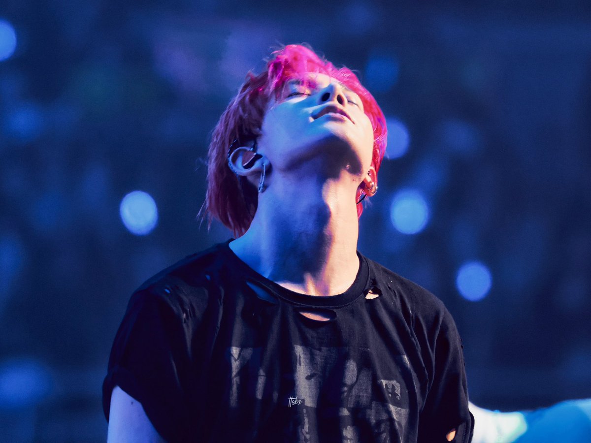 cara ★ EN- 7 tweet media