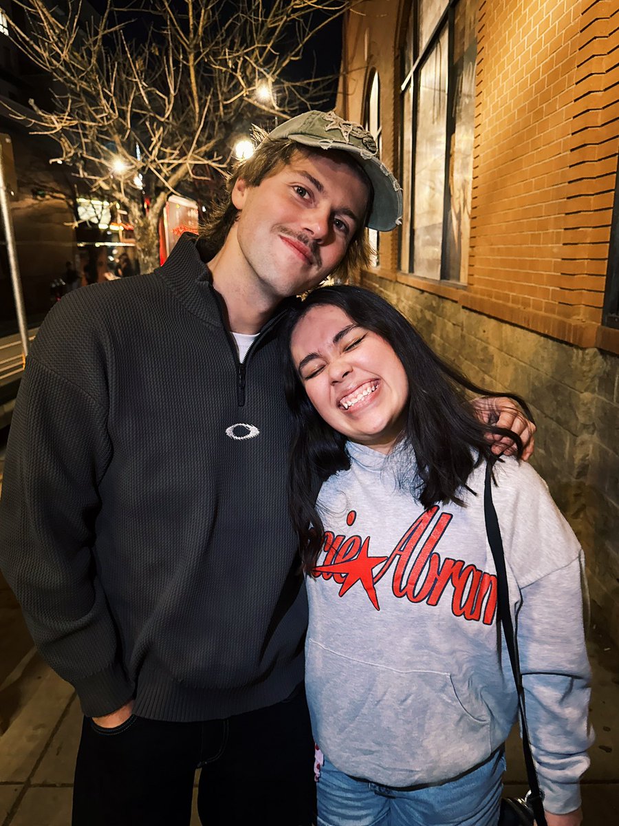 aylin ⎕ tweet media