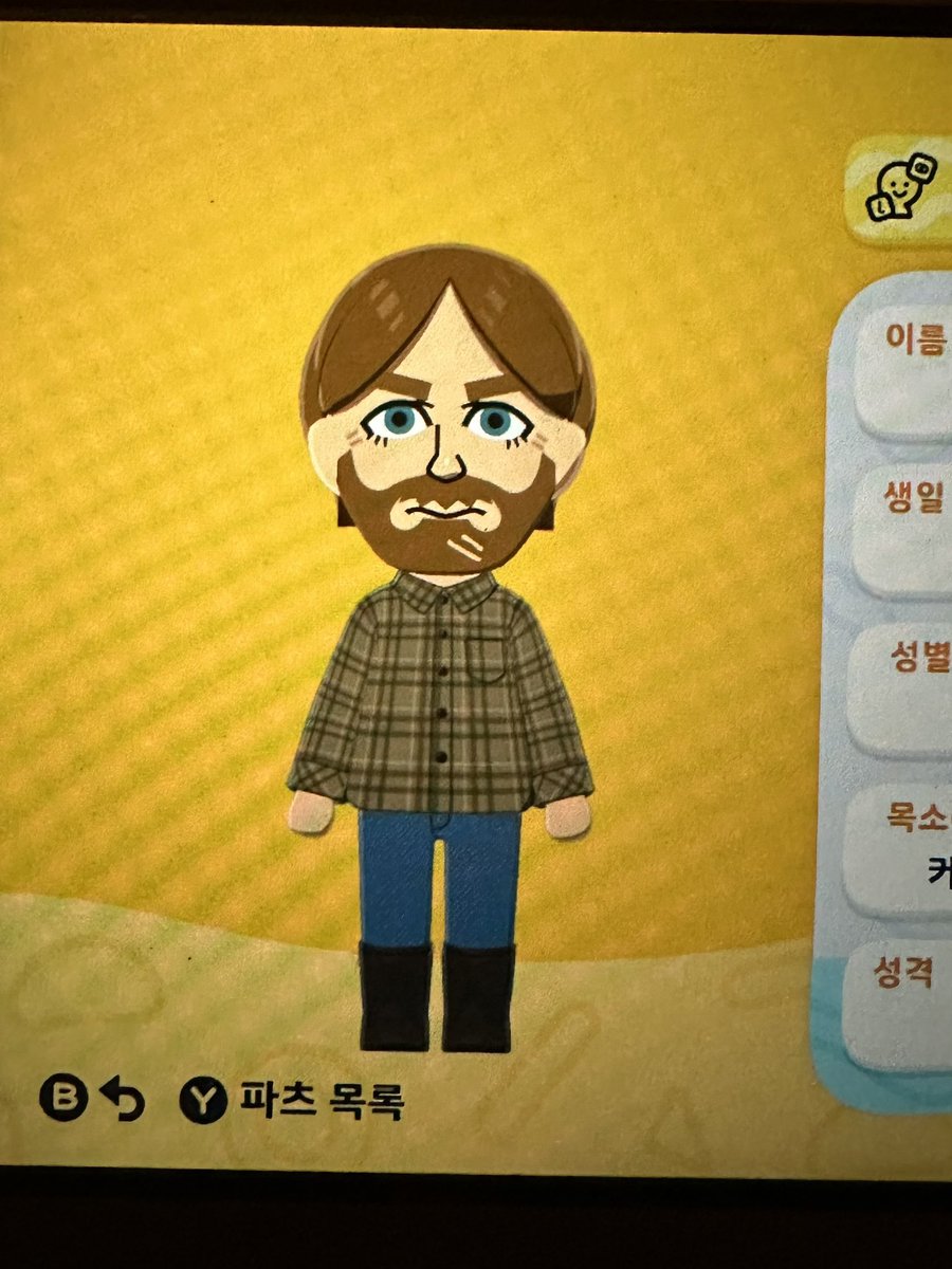 allmuffles's tweet photo. I love how everyone’s Arthur is slightly different from one another. He’s so uniquely beautiful to all of us. https://t.co/TtNt6zILLQ