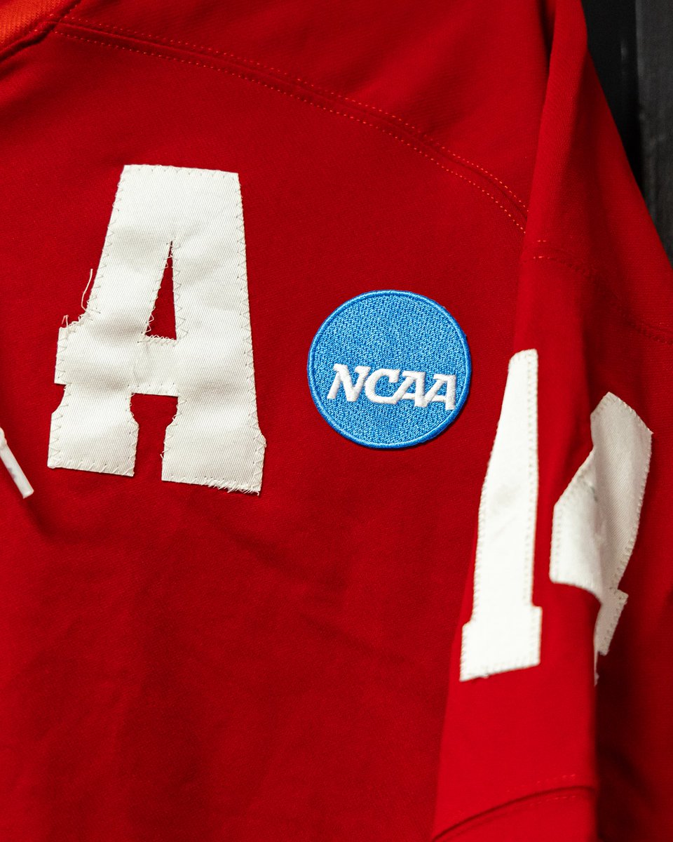 Wisconsin Hockey tweet media