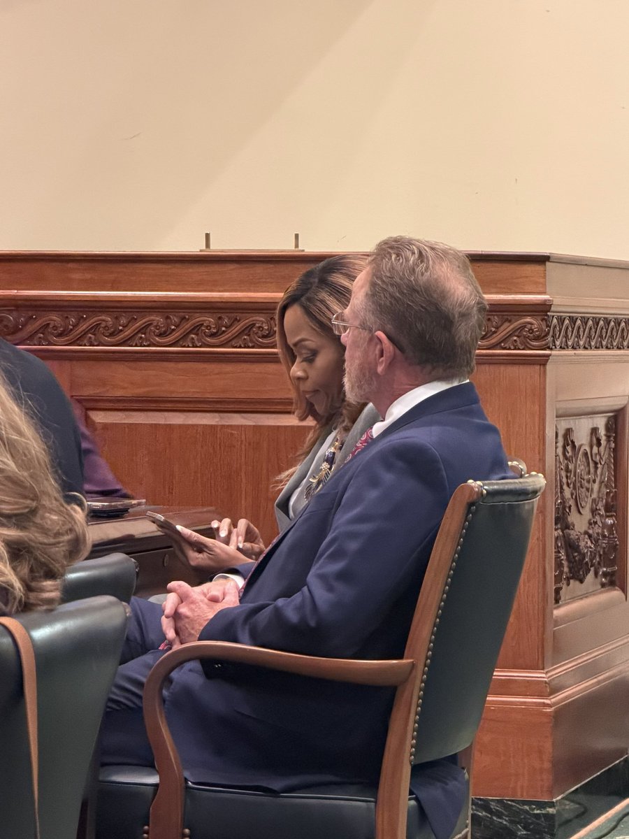 Oriana González tweet media