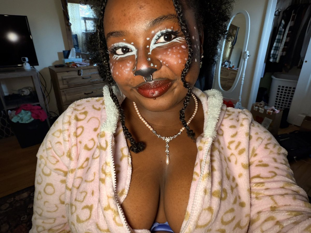 kitty ≽(•⩊ •マ≼ tweet media