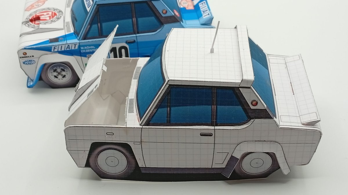 metmania's tweet photo. 試しに試作品のボンネット開けてみた。
エンジンルーム作り込むとか面白そうですね。
やらんけど。 https://t.co/5Z8PQVox7n