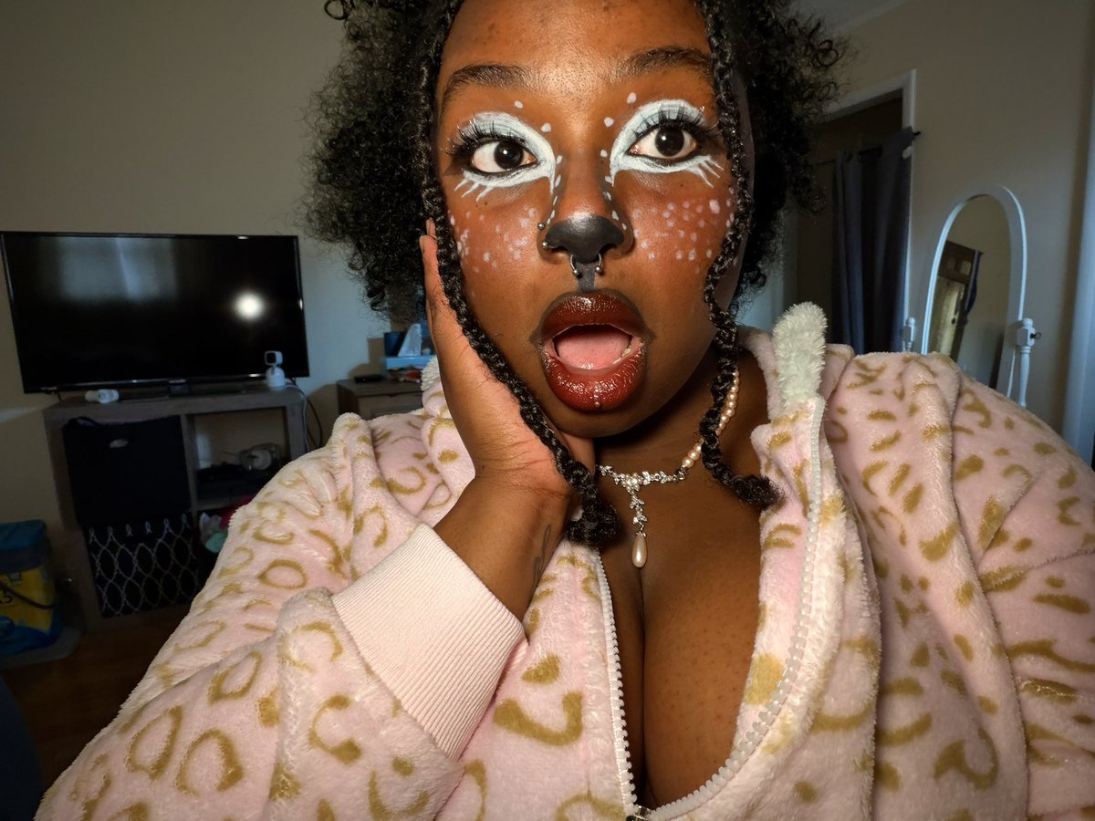 kitty ≽(•⩊ •マ≼ tweet media