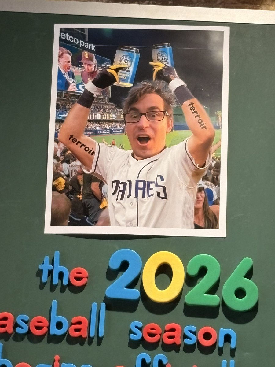 Padres Peddler tweet media