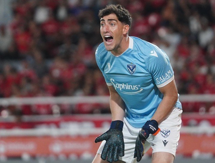 Sebastian tweet media