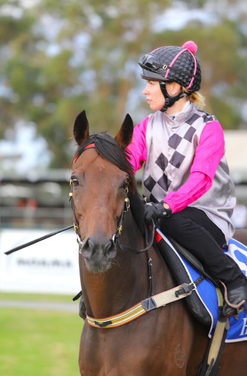 Weeding Racing tweet media