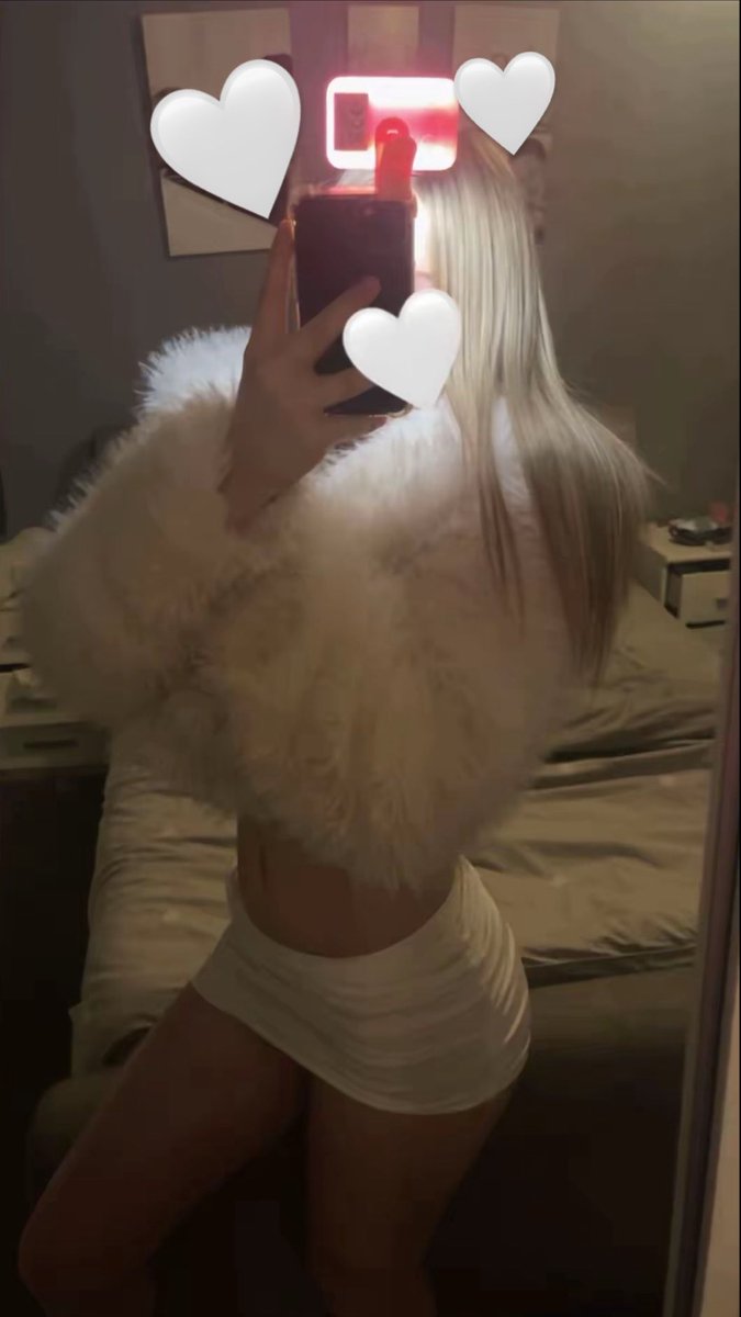 graciesnowbunny's tweet photo. im literally a black only snow bunny 🐇❄️ https://t.co/C9NtHDt56R