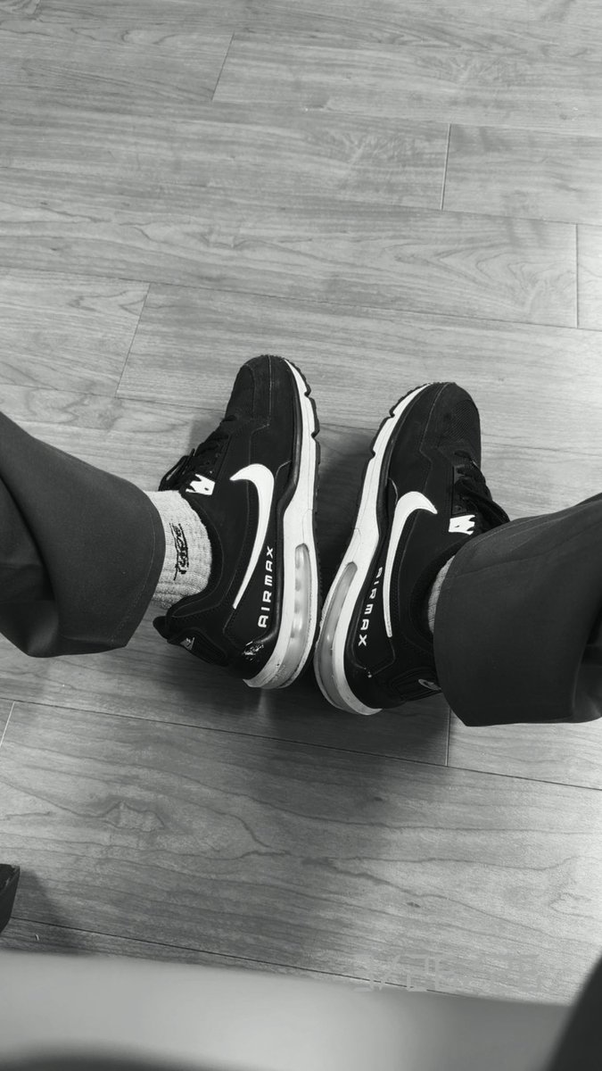 𓃵 ₣ØⱠ₳Ɽł₦ ØⱠØɎł₦𓃵 tweet media