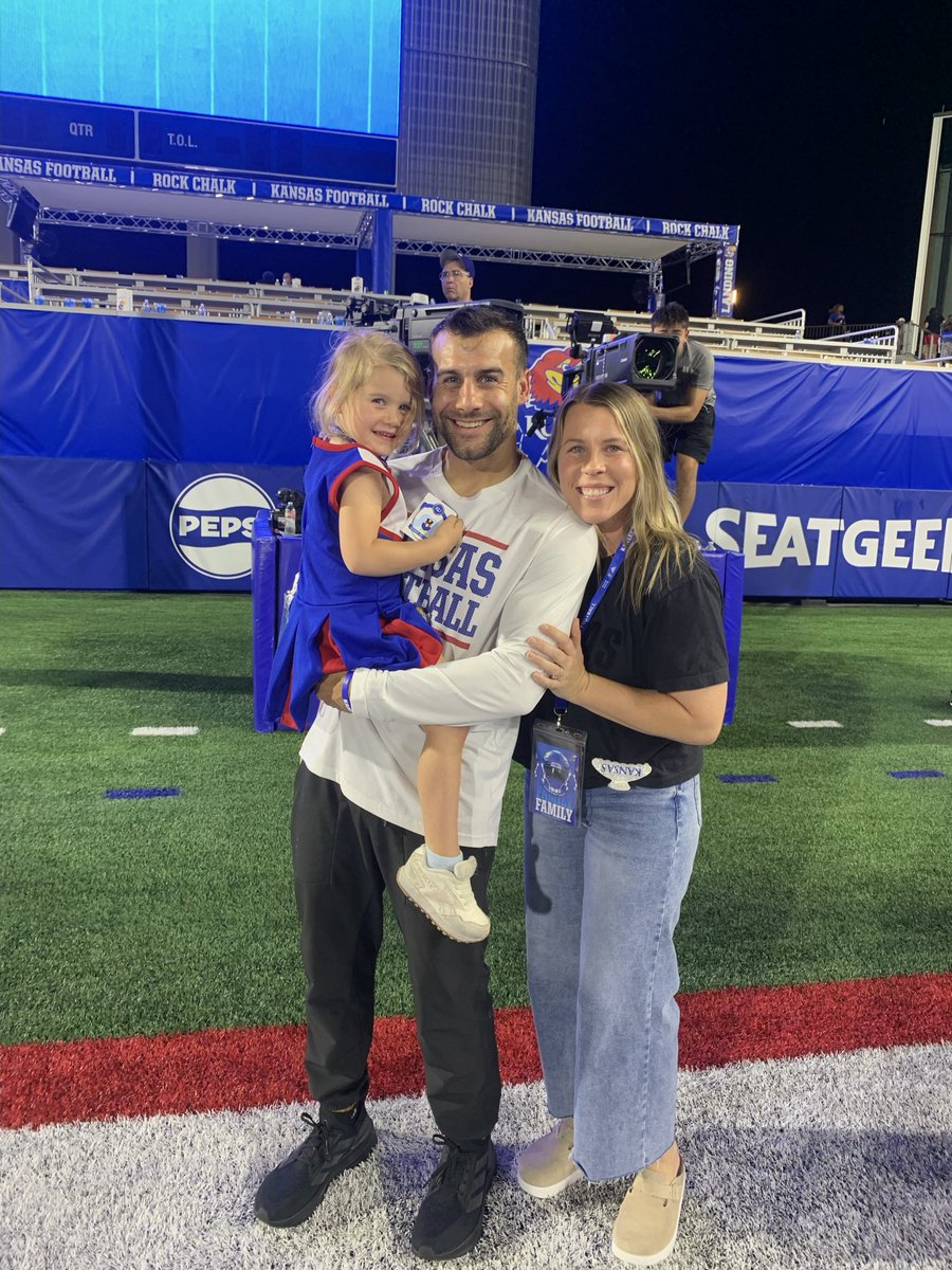 Eric Terrazas tweet media