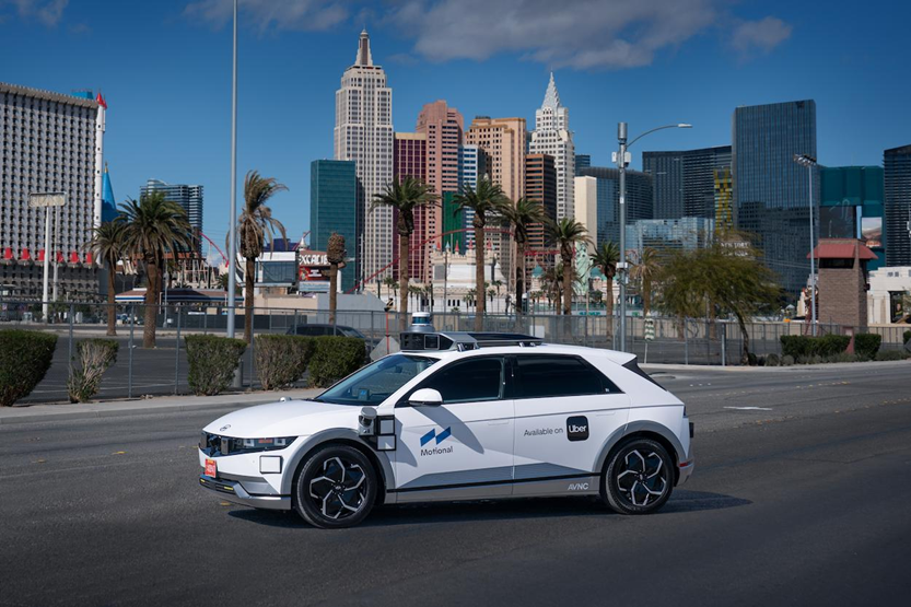 RTFrontier's tweet photo. Uber×Motional、ラスベガスでロボタクシー商用サービス開始──“現実化フェーズ”に入る自動運転｜RoboTaxi Frontier @RTFrontier 

https://t.co/IfVOsElFnO 

#ロボタクシー #Uber #Motional #自動運転 #ラスベガス #Waymo #Amazon #Google #ロボット #alphabet #ZOOX https://t.co/aPPLjn8bvB