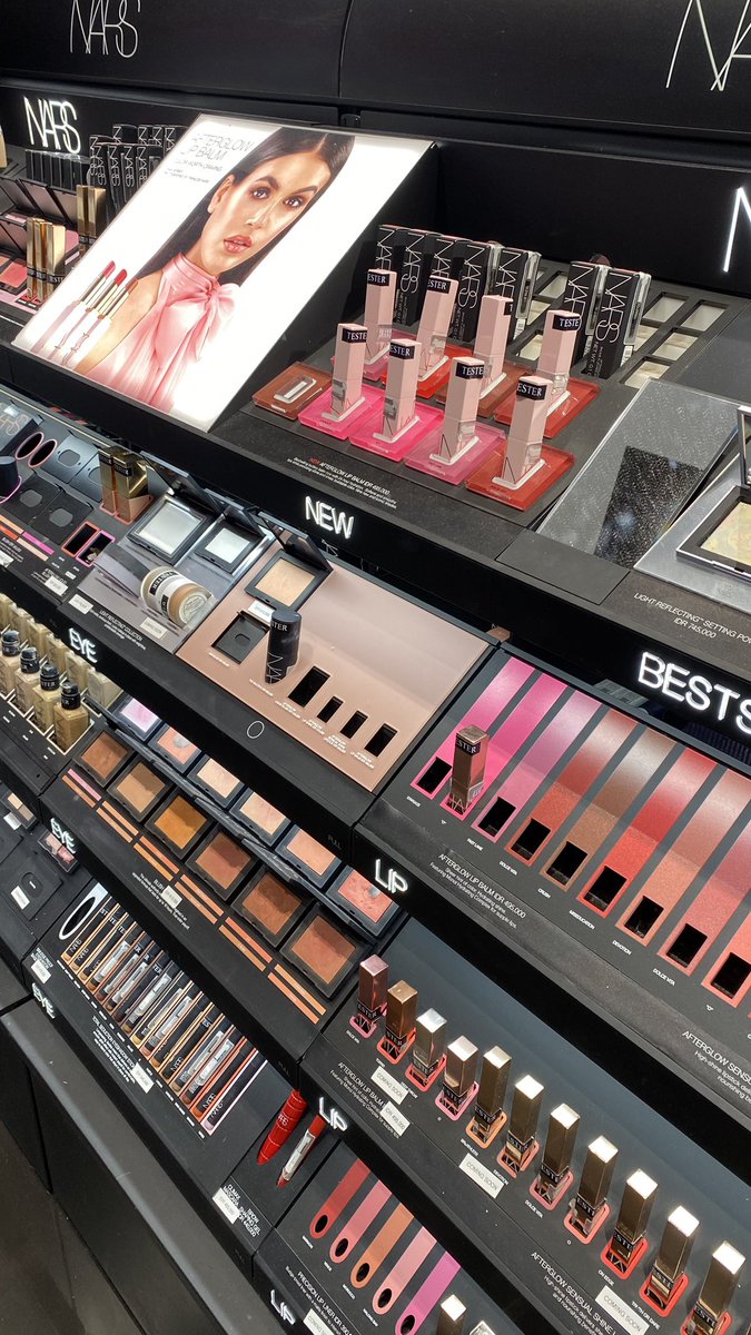 tiap hari aje ke dp, lama” gue tidur di dp aja dah