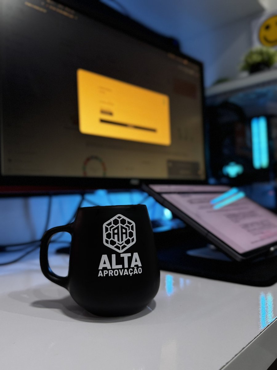 ConcurseiroPersistente tweet media