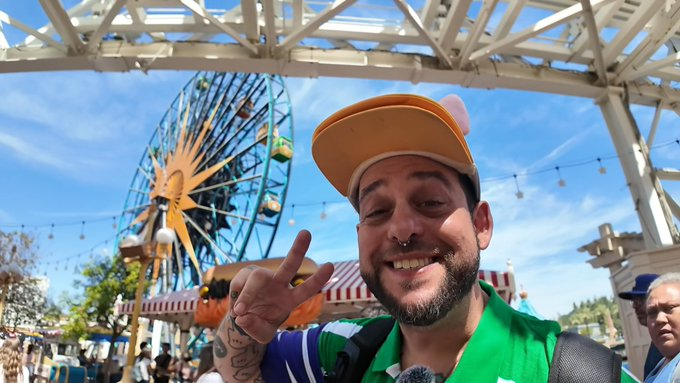 Justplainhouse's tweet photo. hey @TheSavBananas my guy @doodybeardLIVE is live for his birthday at disneyland right now Its crazy that Savannah Bananas day is the same day, if you see him could you say happy birthday to him? https://t.co/fZtve7Mp3p