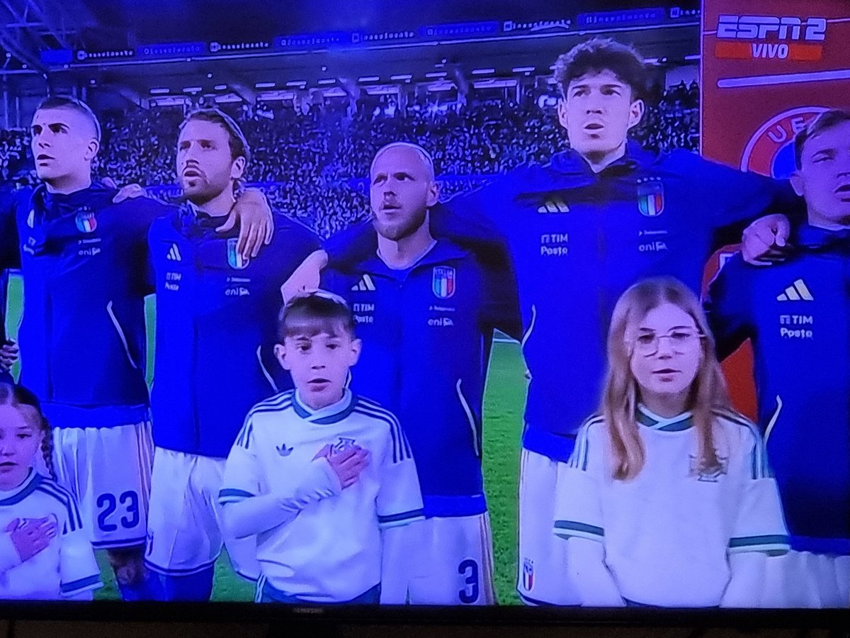 Necesito la campera de Italia 🇮🇹