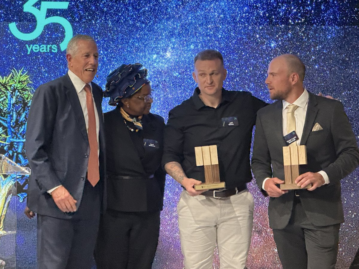 Adriaan Basson tweet media