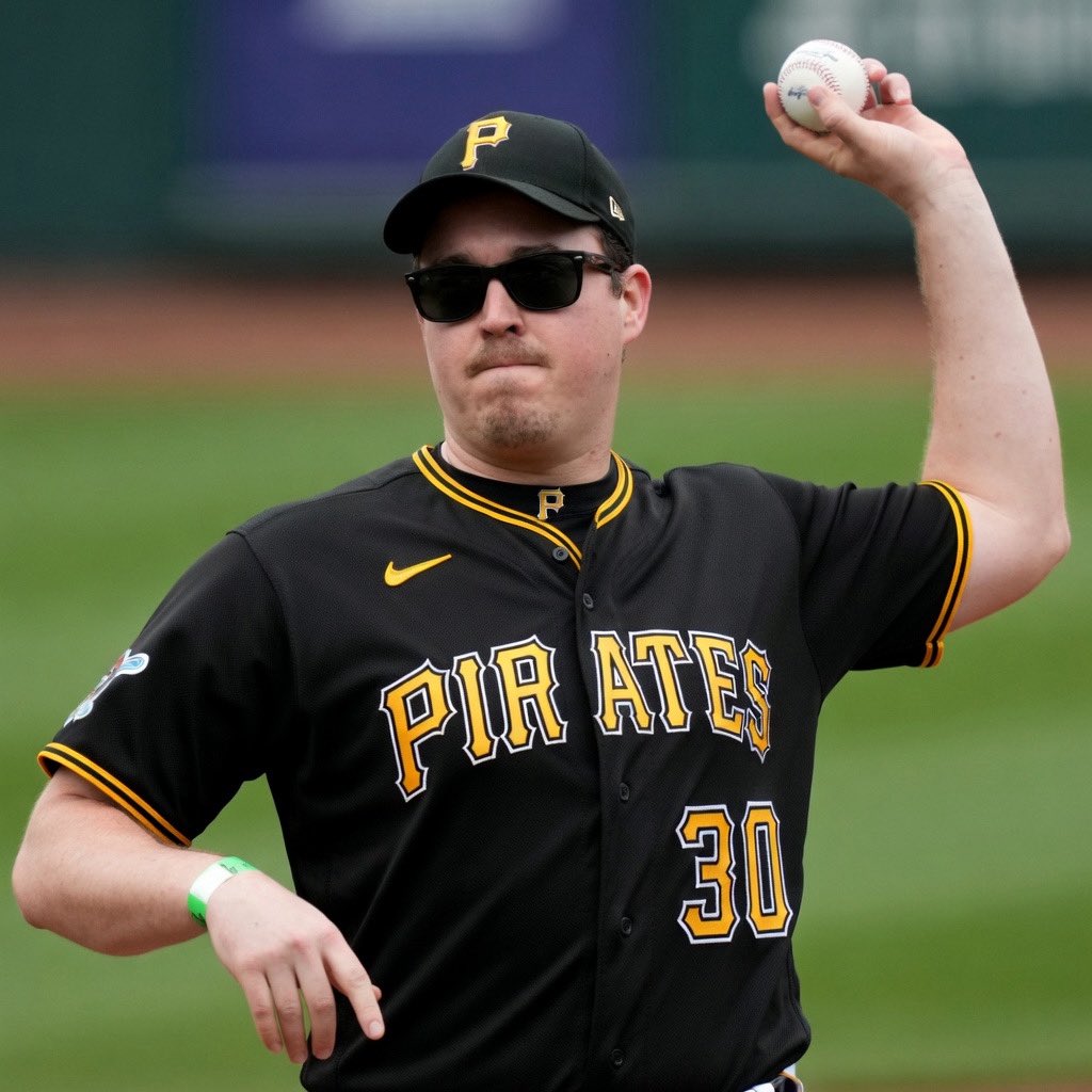 Shooter McGavin tweet media