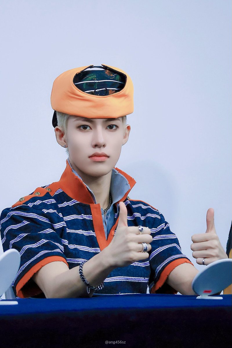 섭이.. tweet media