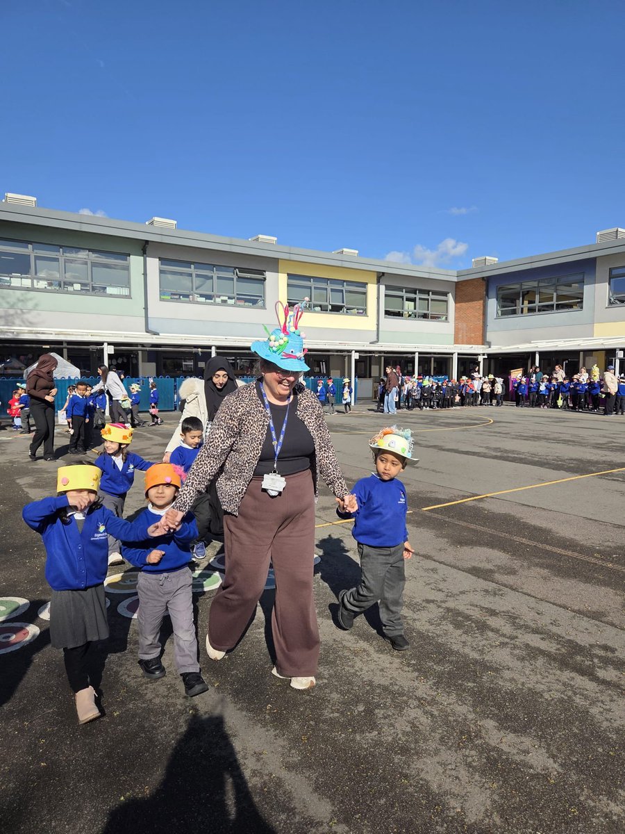 Edgewick Community Primary School tweet media